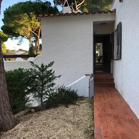 Villa In Met Prive Zwembad En Tuin